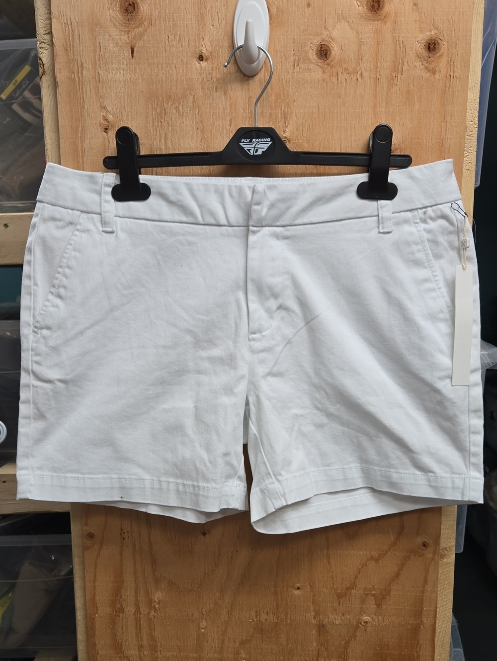 Caslon Size 10 White Cotton Short
